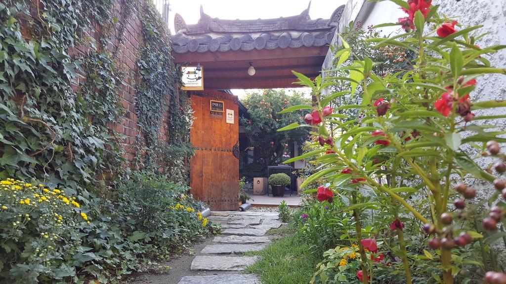 Inyeon Hanok Guesthouse Jeonju Exterior foto