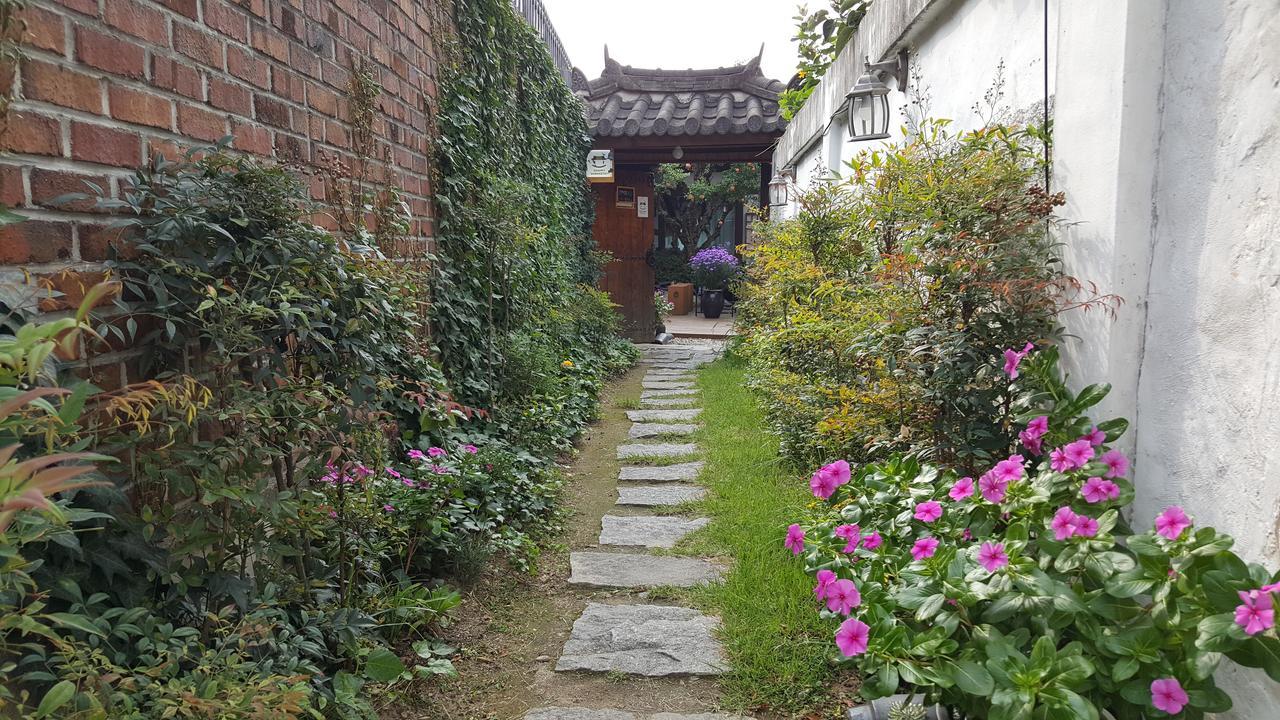 Inyeon Hanok Guesthouse Jeonju Exterior foto
